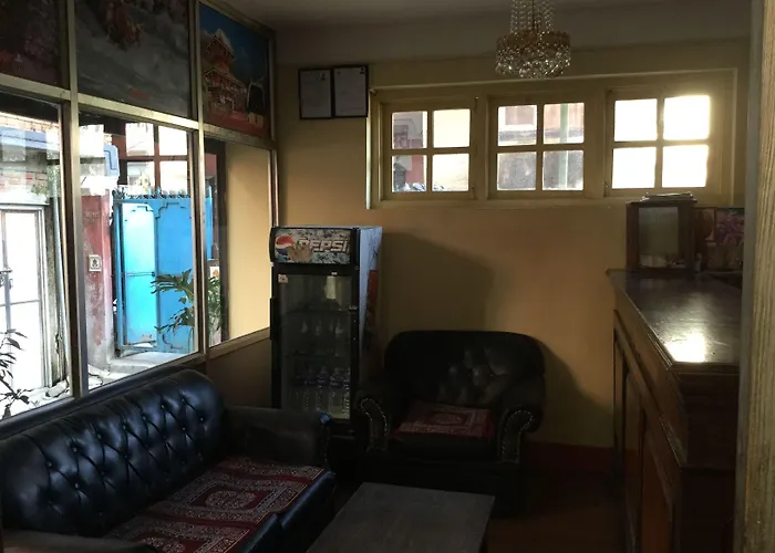 Pashupati Darshan Hotel 2*